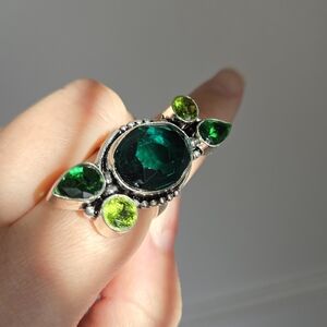Pretty Green And Silver Ring
